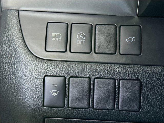 used 2019 Toyota Highlander car, priced at $25,899