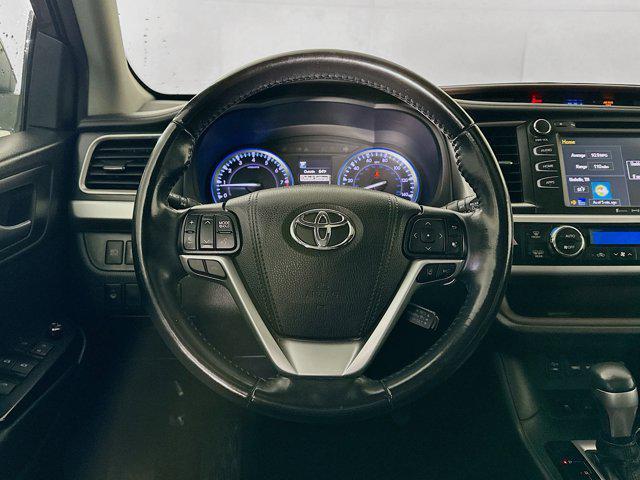 used 2019 Toyota Highlander car, priced at $25,899