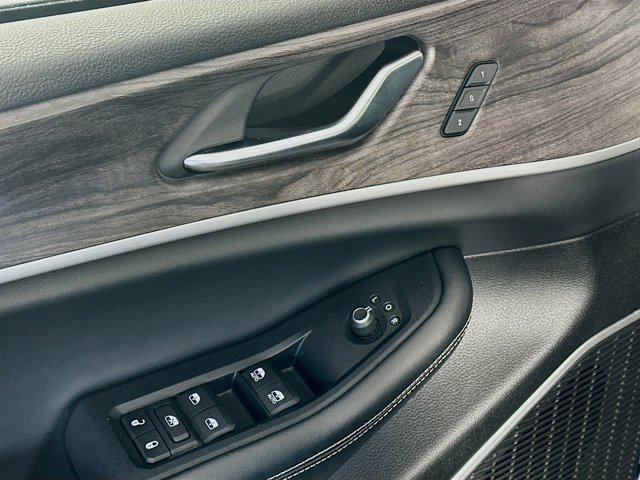 used 2022 Jeep Grand Cherokee L car, priced at $31,797