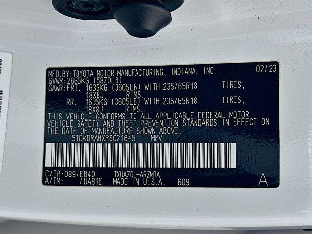 used 2023 Toyota Highlander car, priced at $32,697