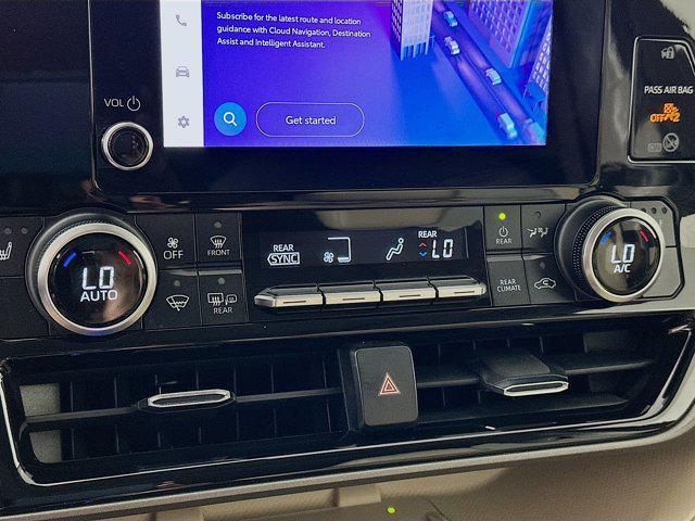 used 2023 Toyota Highlander car, priced at $32,697