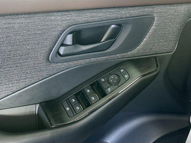 used 2023 Nissan Rogue car, priced at $21,797