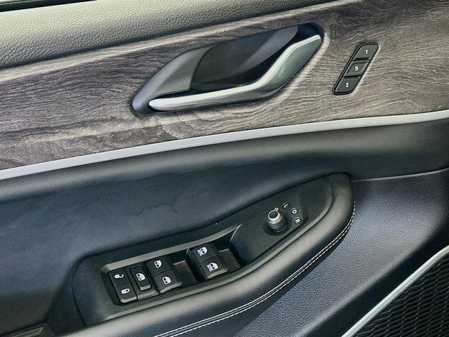 used 2022 Jeep Grand Cherokee car, priced at $31,897