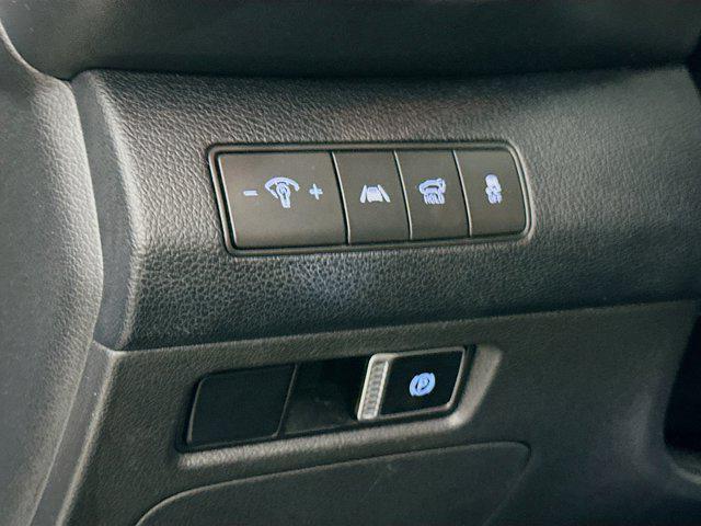 used 2023 Hyundai Santa Fe car, priced at $19,297