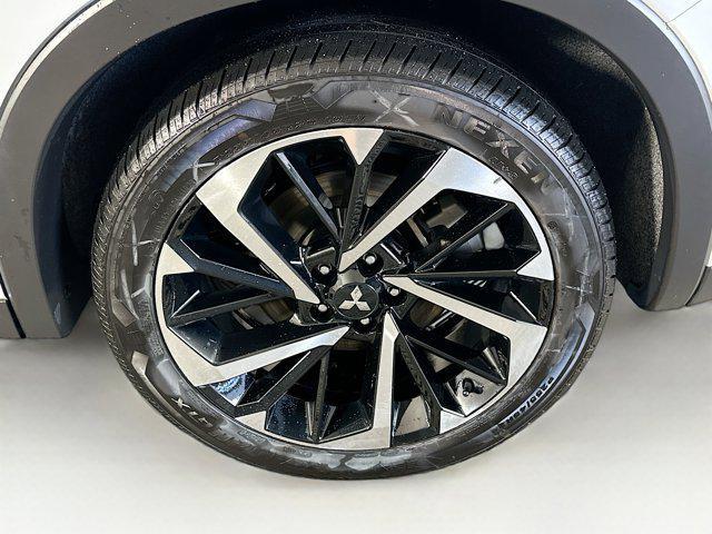 used 2024 Mitsubishi Outlander car, priced at $23,287