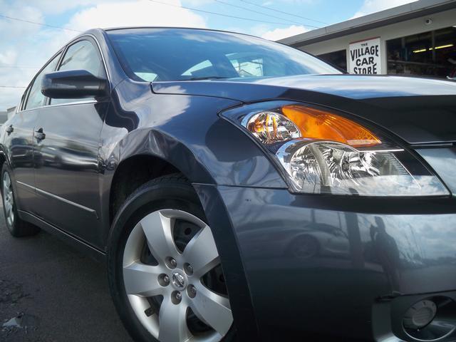 used 2008 Nissan Altima car, priced at $3,270