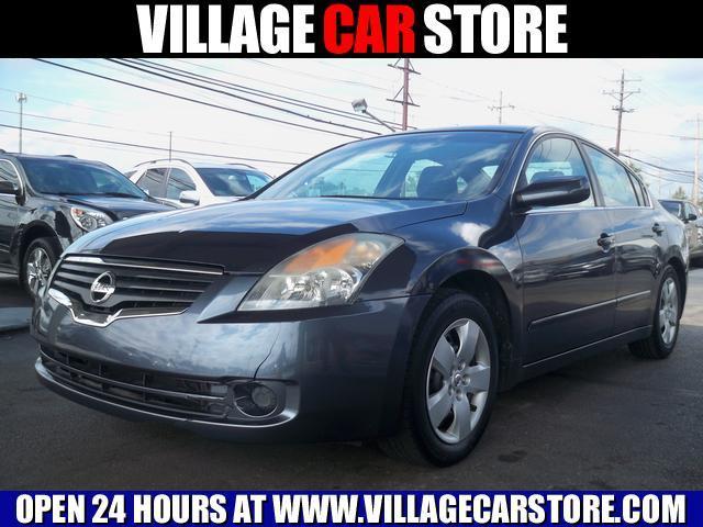 used 2008 Nissan Altima car, priced at $3,270