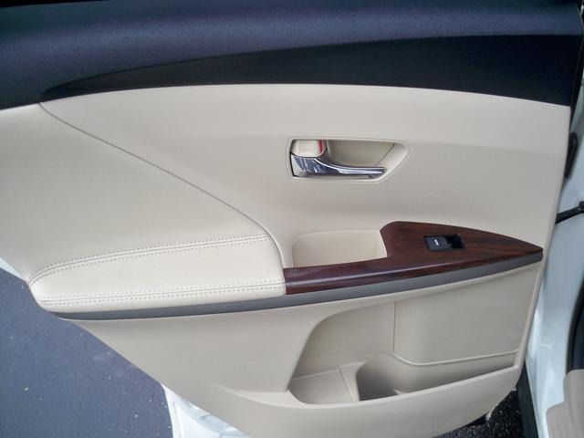 used 2015 Toyota Venza car, priced at $11,970