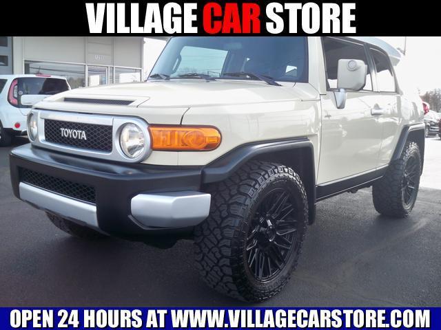 used 2008 Toyota FJ Cruiser car, priced at $9,970