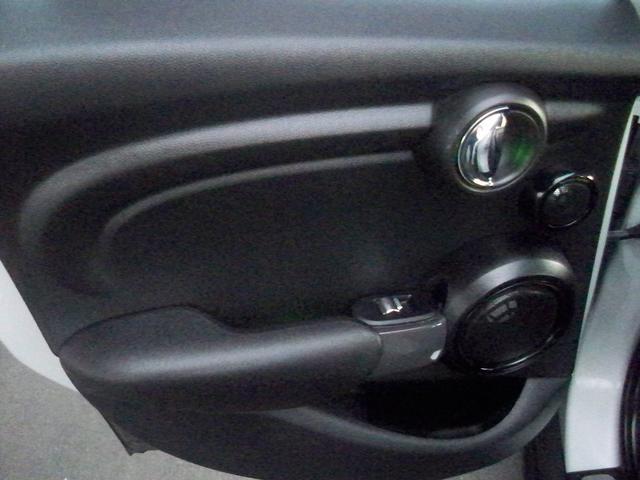 used 2016 MINI Hardtop car, priced at $9,470