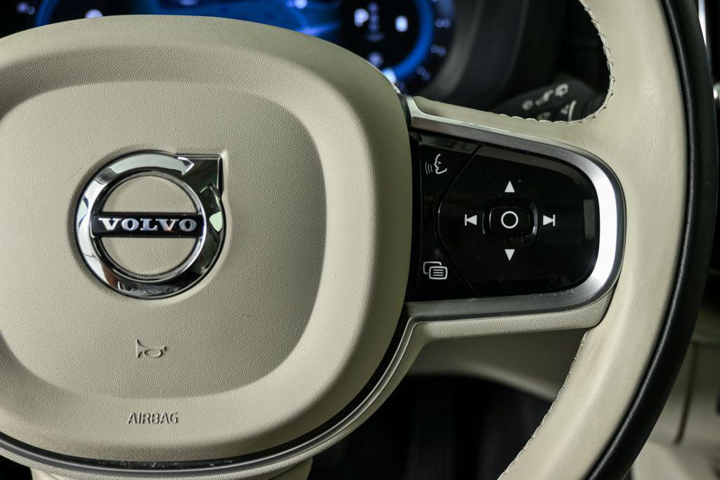 used 2022 Volvo XC60 car, priced at $35,225