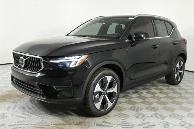 new 2025 Volvo XC40 car, priced at $45,485