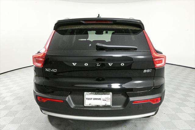 new 2025 Volvo XC40 car, priced at $45,485