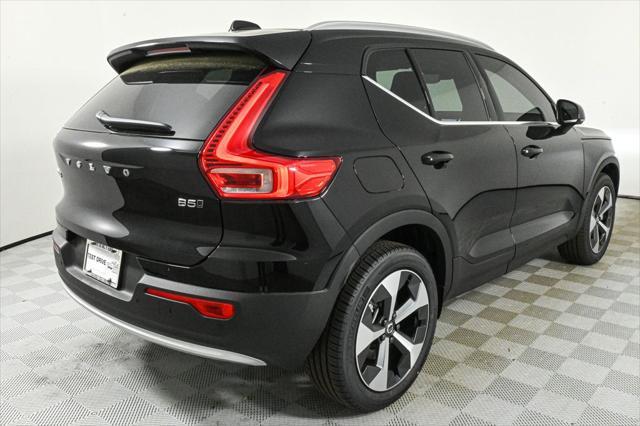 new 2025 Volvo XC40 car, priced at $45,485