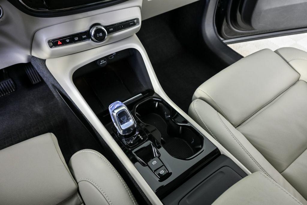 used 2024 Volvo XC40 car, priced at $34,348