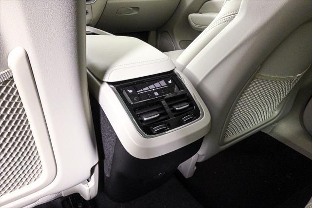 new 2025 Volvo XC60 car, priced at $63,665