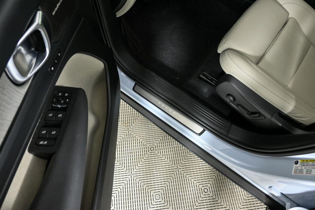 used 2024 Volvo XC40 car, priced at $39,699
