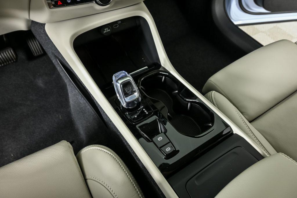 used 2024 Volvo XC40 car, priced at $39,699