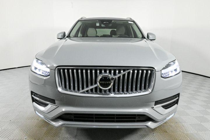 new 2025 Volvo XC90 car, priced at $61,095