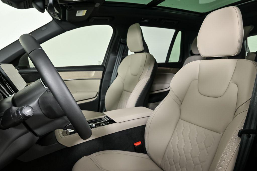 new 2026 Volvo XC90 car, priced at $71,825