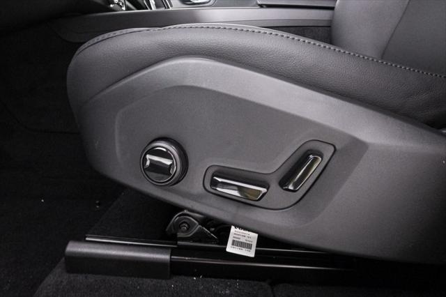 new 2025 Volvo XC60 car, priced at $50,895