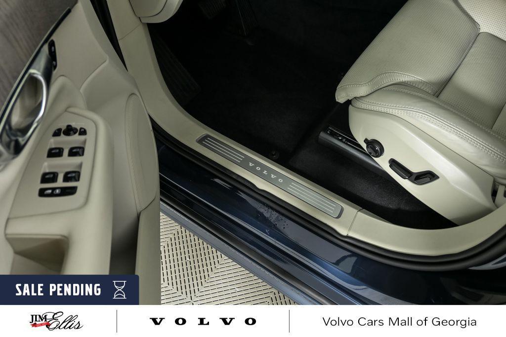 used 2024 Volvo XC90 car, priced at $55,192