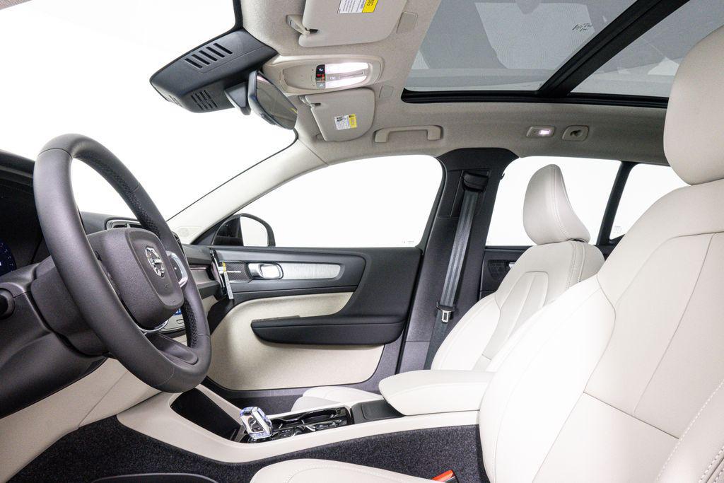 new 2026 Volvo XC40 car, priced at $53,525