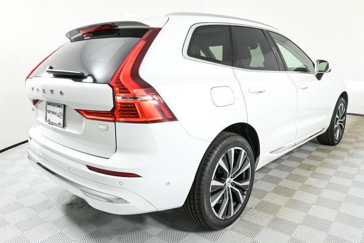 used 2022 Volvo XC60 Recharge Plug-In Hybrid car, priced at $32,000