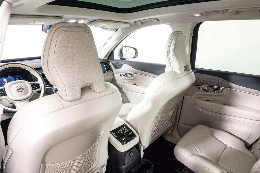 used 2024 Volvo XC90 Recharge Plug-In Hybrid car, priced at $51,657