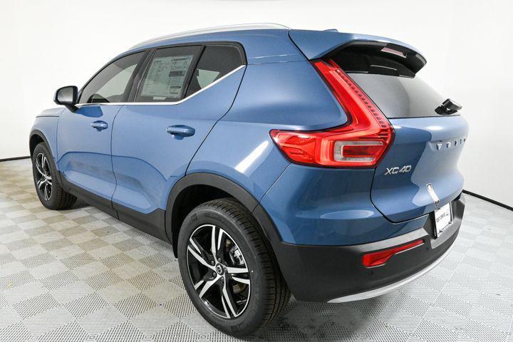 new 2025 Volvo XC40 car, priced at $39,545