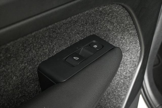 used 2025 Volvo XC40 car, priced at $38,500