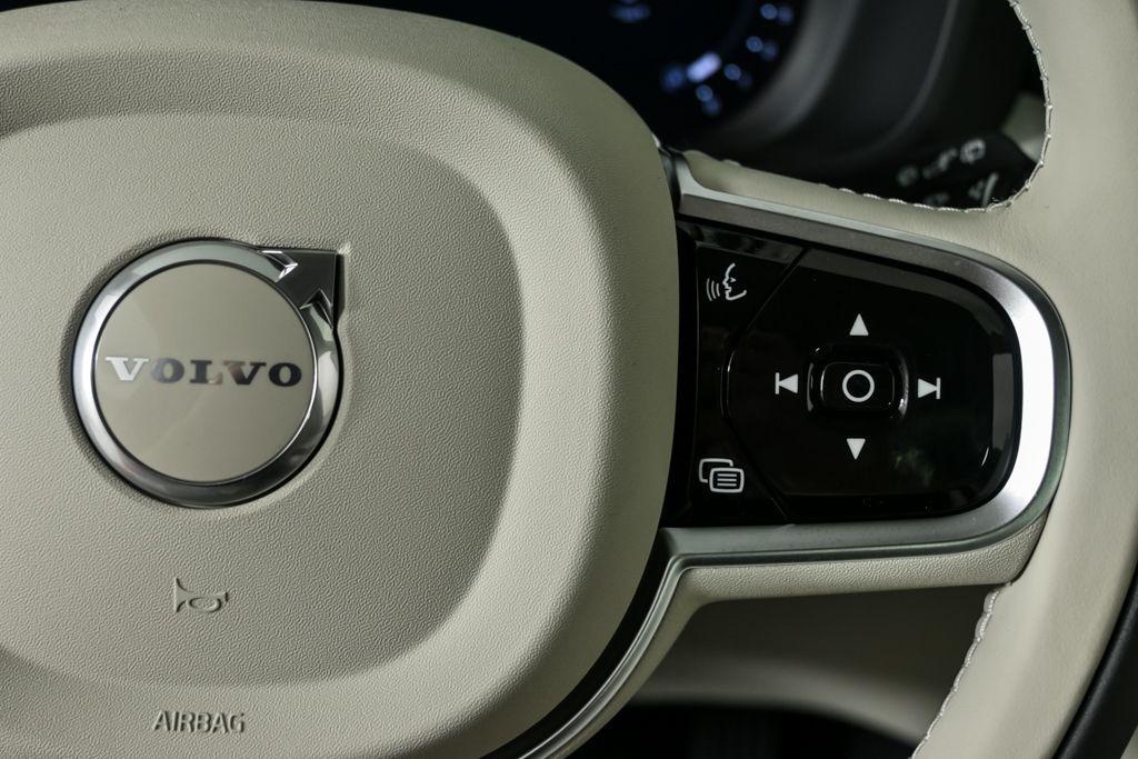 new 2026 Volvo XC60 car