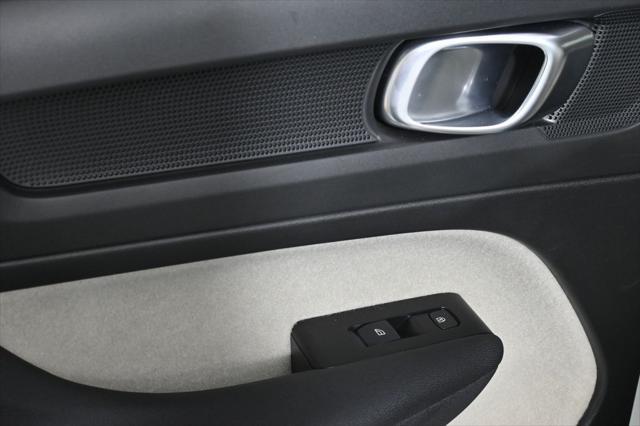 used 2021 Volvo XC40 car, priced at $25,000