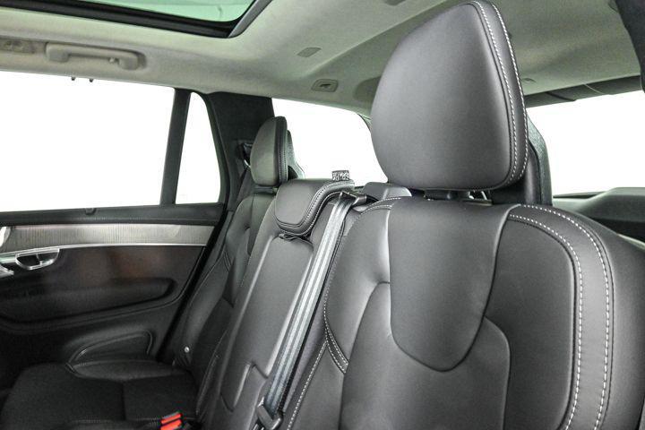 new 2025 Volvo XC90 car, priced at $78,345