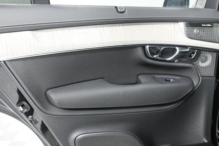 new 2025 Volvo XC90 car, priced at $78,345