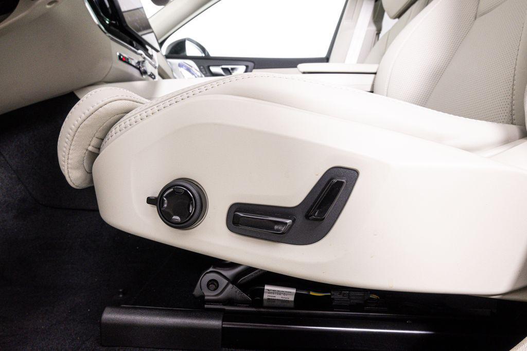 new 2026 Volvo XC60 Plug-In Hybrid car, priced at $80,310