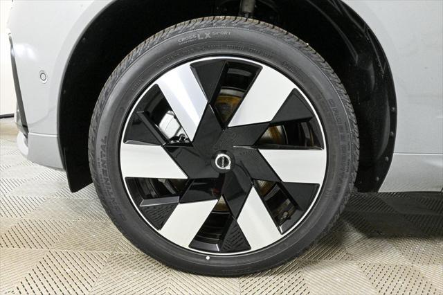 new 2025 Volvo XC60 Plug-In Hybrid car, priced at $66,665