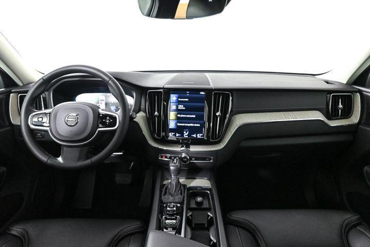 used 2021 Volvo XC60 car, priced at $32,500