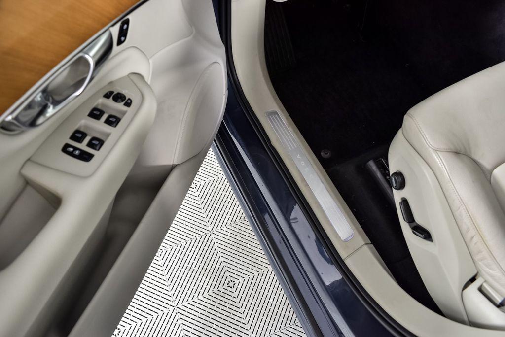 used 2022 Volvo XC90 car, priced at $34,177