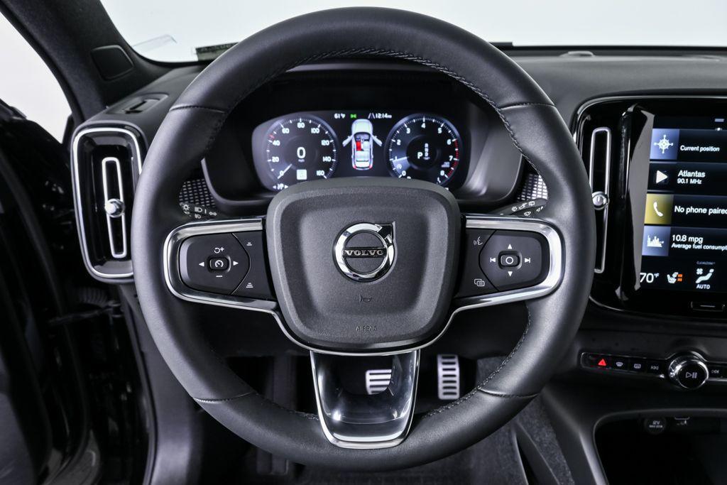 used 2022 Volvo XC40 car, priced at $28,779