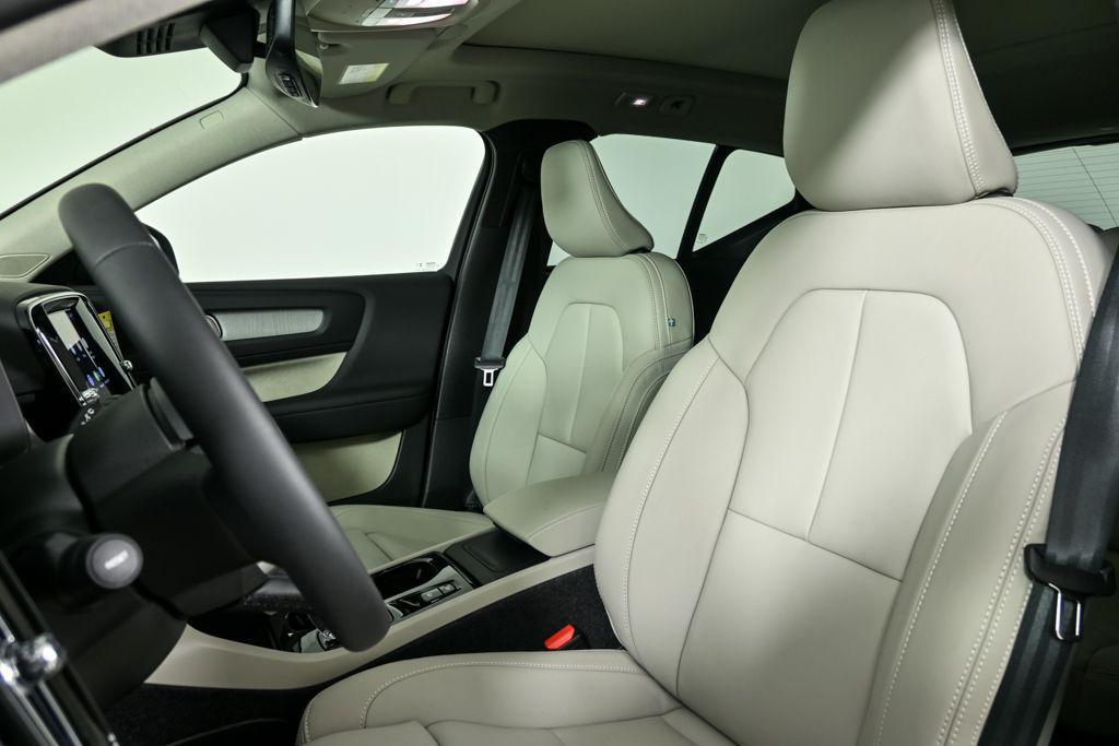 new 2026 Volvo XC40 car, priced at $50,150