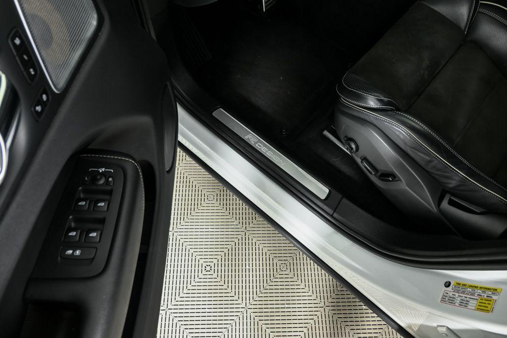 used 2019 Volvo XC60 car, priced at $17,634