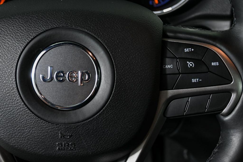 used 2020 Jeep Grand Cherokee car, priced at $22,489