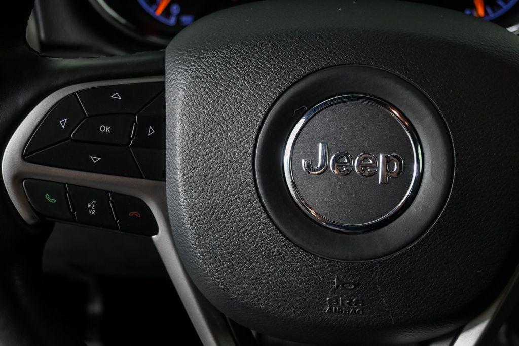 used 2020 Jeep Grand Cherokee car, priced at $22,489