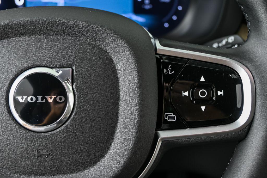 new 2026 Volvo XC60 Plug-In Hybrid car