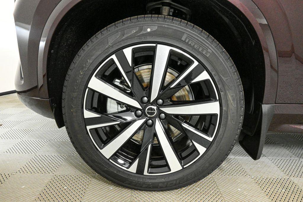 new 2025 Volvo XC90 car, priced at $59,234