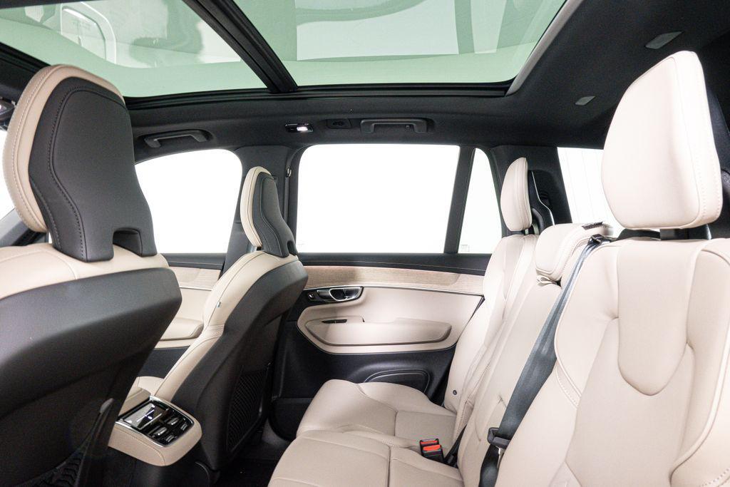 new 2026 Volvo XC90 car, priced at $71,825