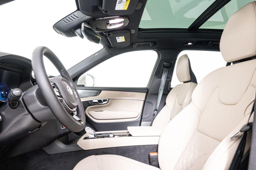 new 2026 Volvo XC90 car, priced at $71,825
