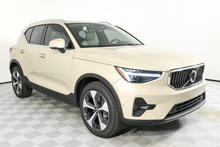 new 2025 Volvo XC40 car, priced at $49,895