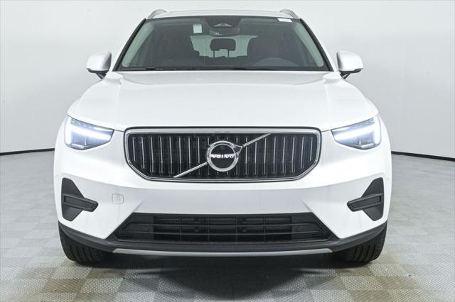 new 2025 Volvo XC40 car, priced at $43,485